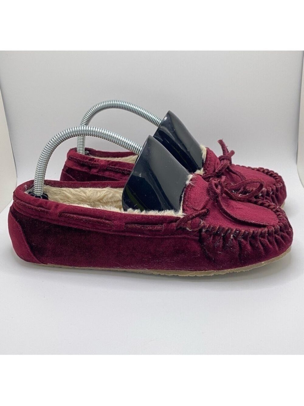 MINNETONKA Moccasins Women’s Size 9 Red Velour Cally slipper